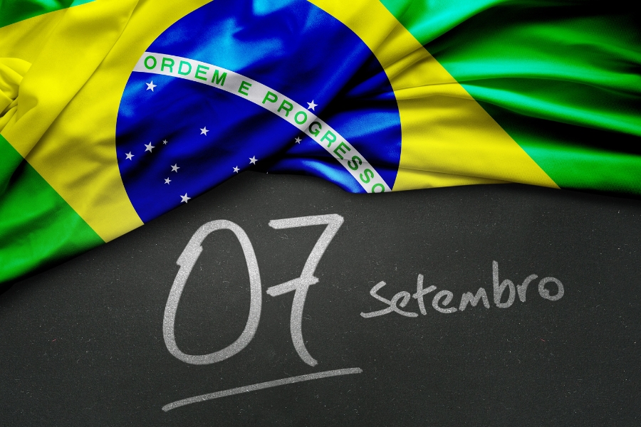 7 de Setembro: feriado no domingo? Entenda se você tem direito a folga extra ou pagamento em dobro!