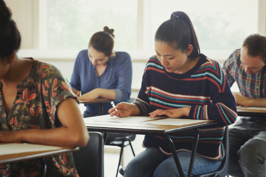 Contratação temporária em concurso: O cadastro de reserva tem direito à nomeação?