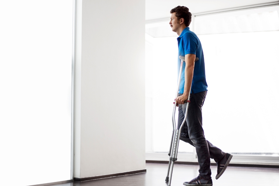 Estou afastado do trabalho. Tenho direito ao 13º salário?